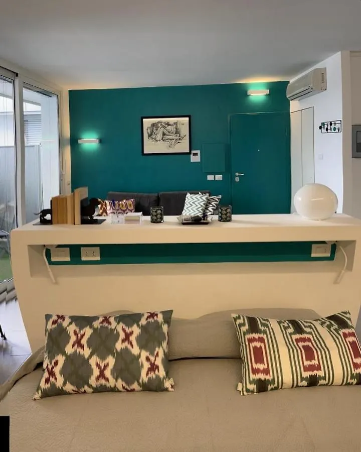Апартаменты Green Space Studio In The Center Рим Италия